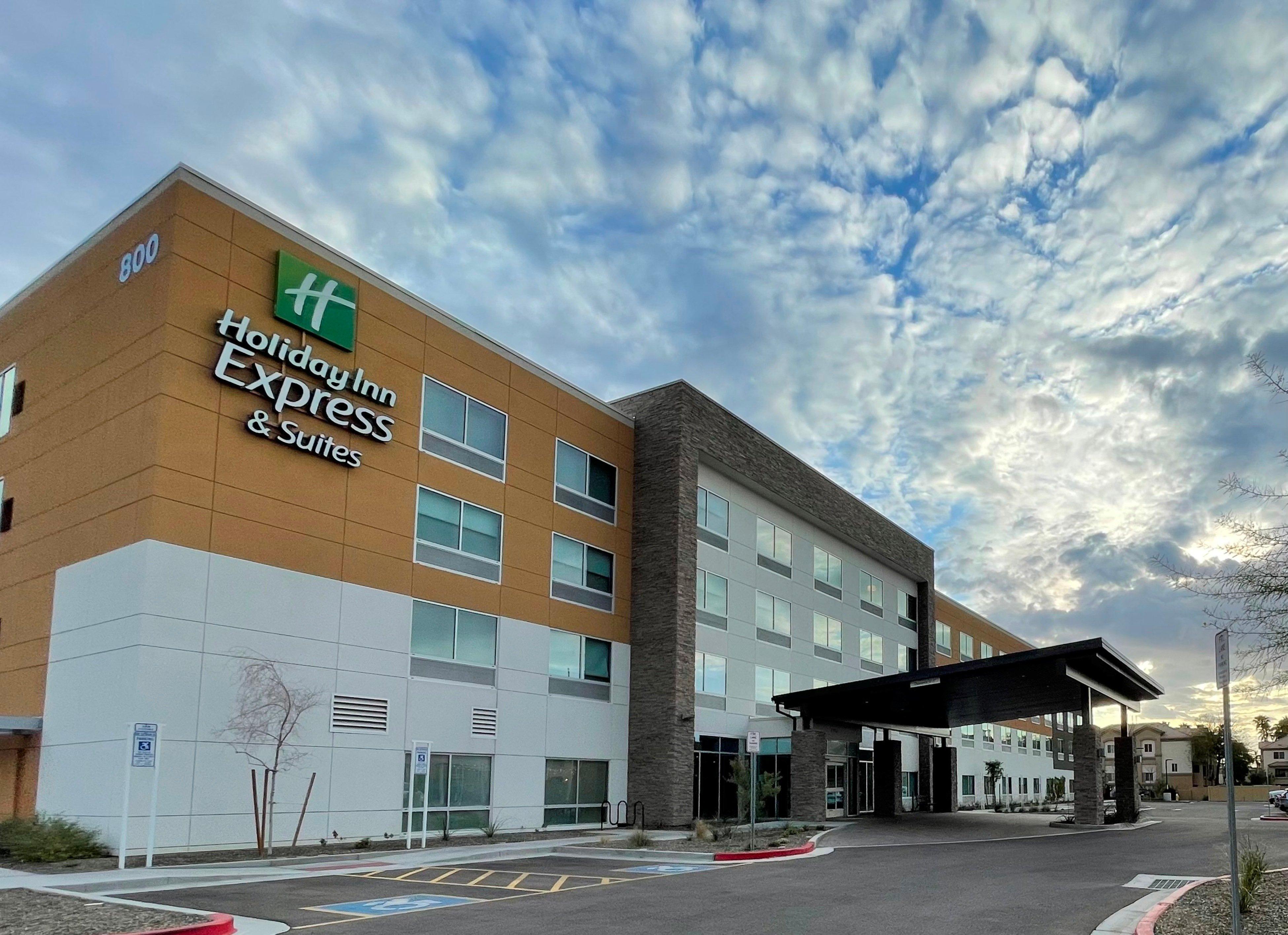 Holiday Inn Express & Suites - Phoenix - Airport North By Ihg Экстерьер фото