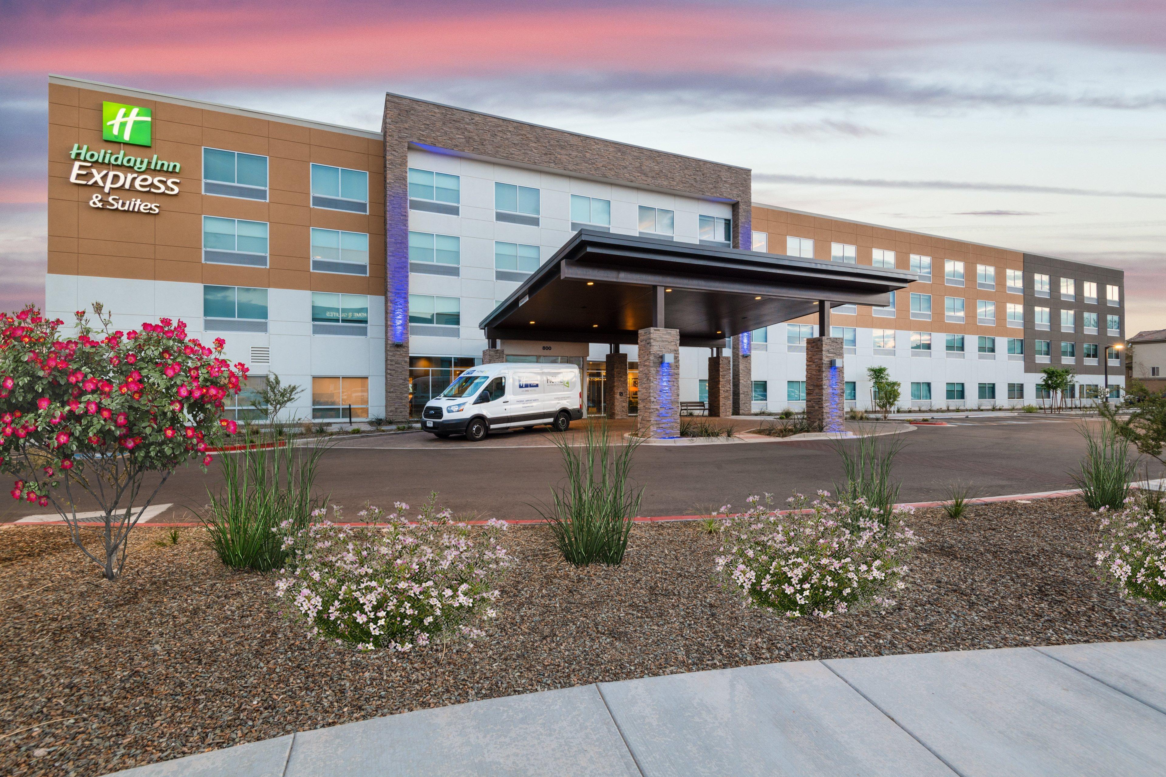Holiday Inn Express & Suites - Phoenix - Airport North By Ihg Экстерьер фото
